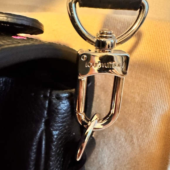 Louis Vuitton Black and Pink Crossbody Bag - Picture 5 of 16
